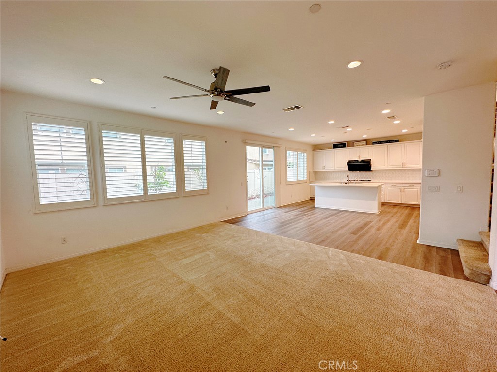 16077 Apricot Ave