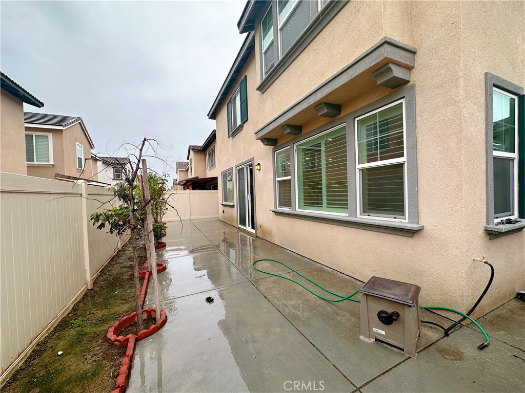 16077 Apricot Ave