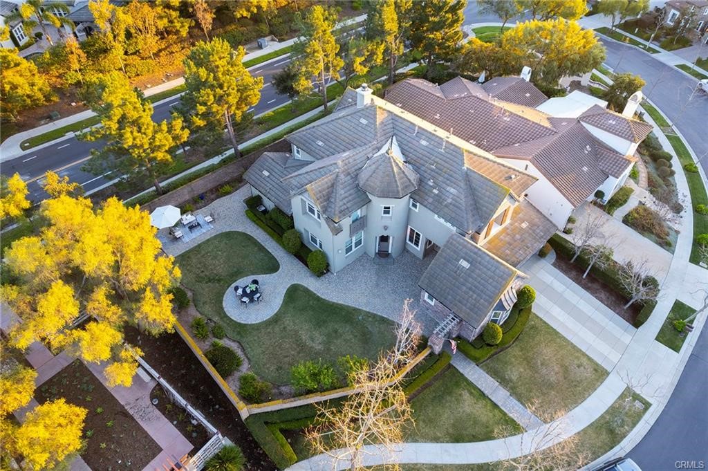 6 Shepherd Court