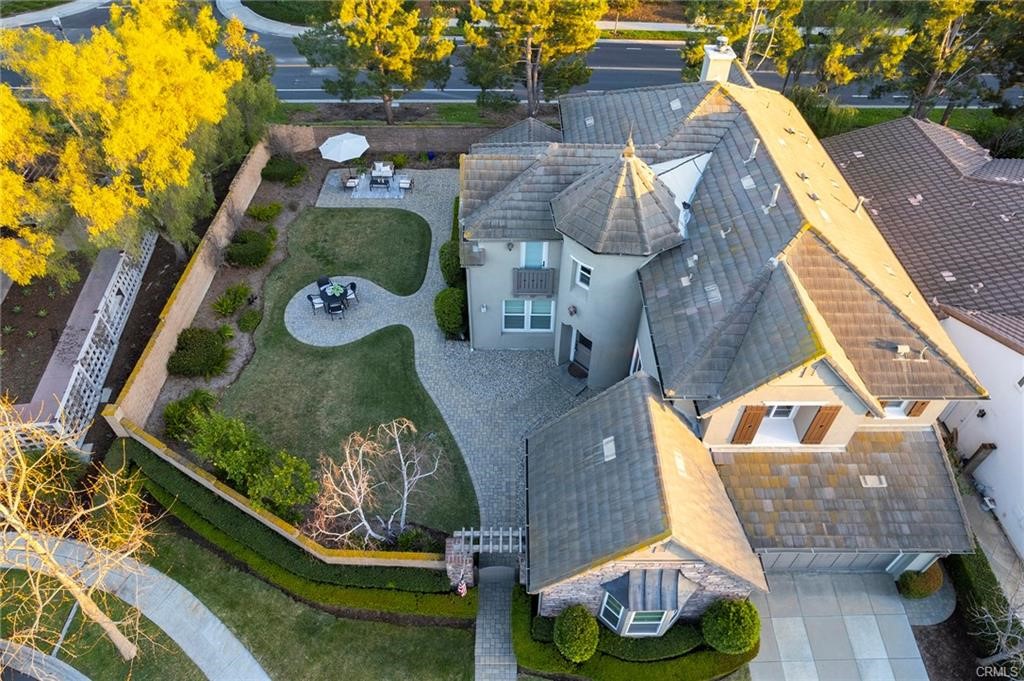 6 Shepherd Court