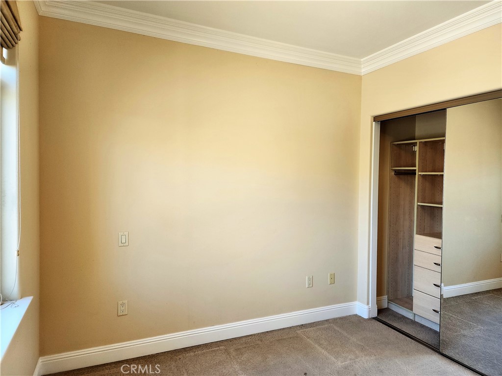 13798 Roswell Avenue A208