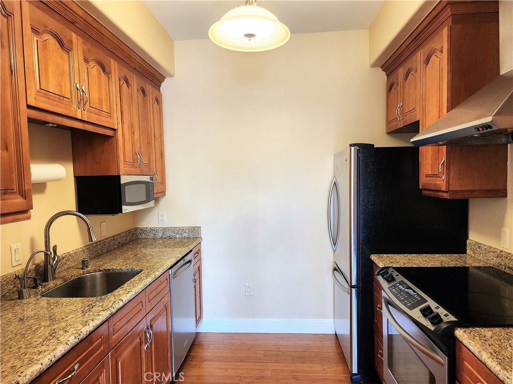 13798 Roswell Avenue A208