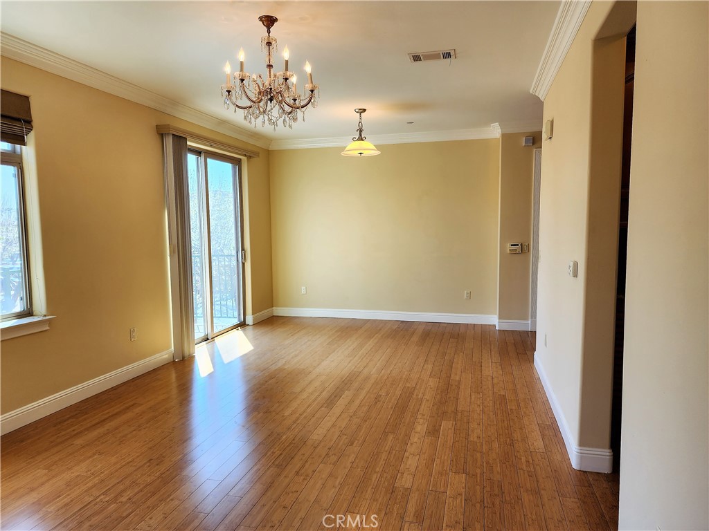 13798 Roswell Avenue A208