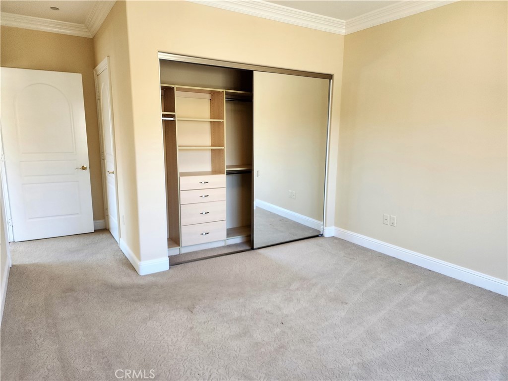 13798 Roswell Avenue A208