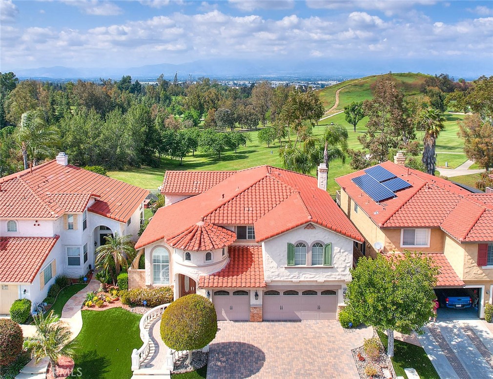 4592 Torrey Pines Drive