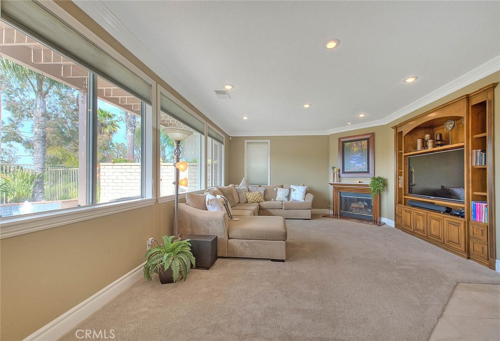 4592 Torrey Pines Drive