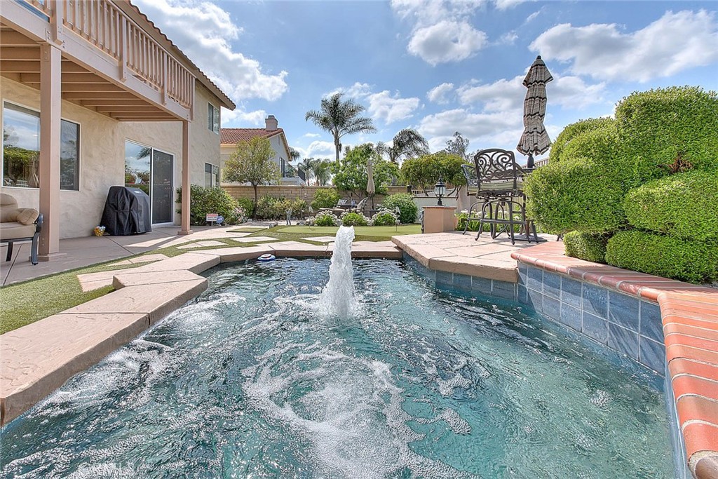 4592 Torrey Pines Drive