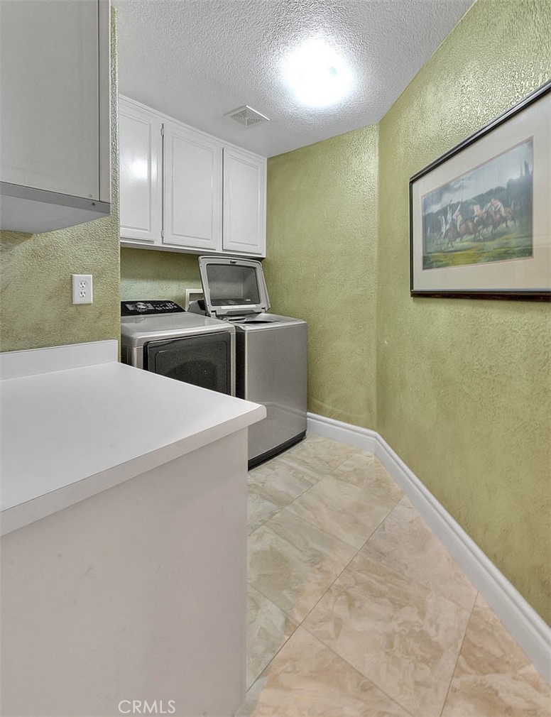 4592 Torrey Pines Drive