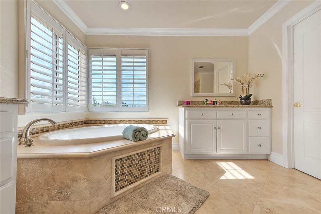 4592 Torrey Pines Drive