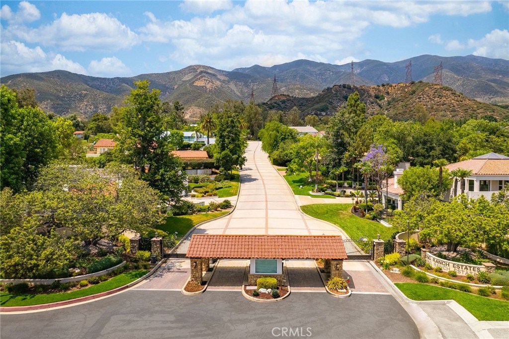 5053 Castle Court