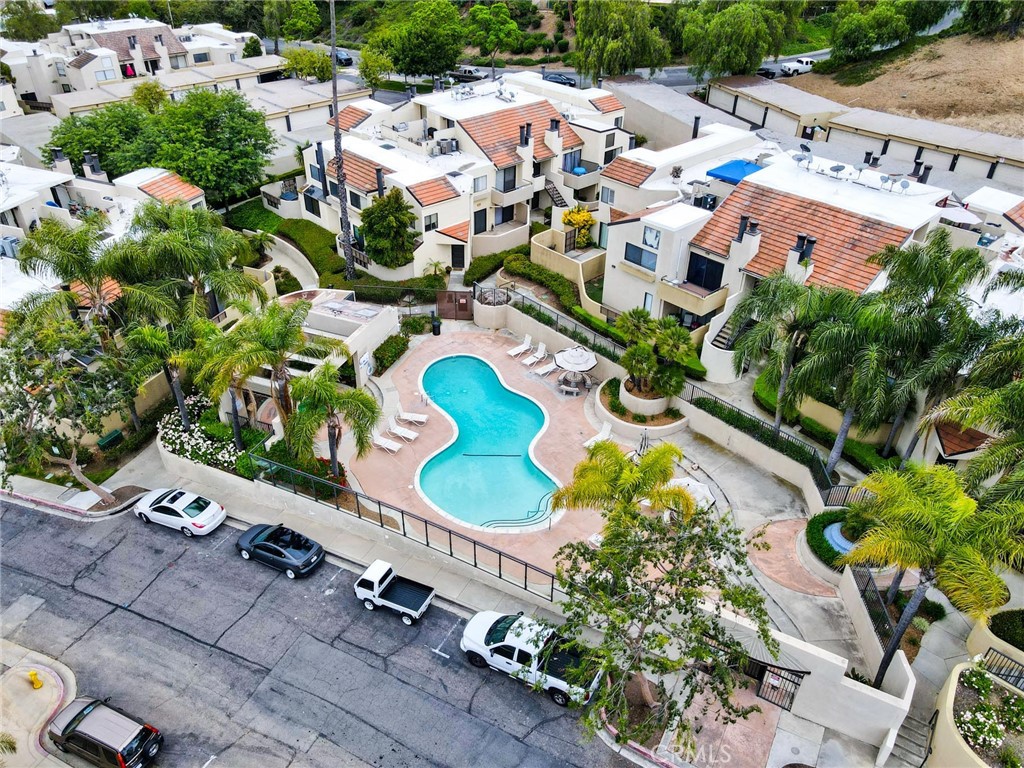 13096 Le Parc 63