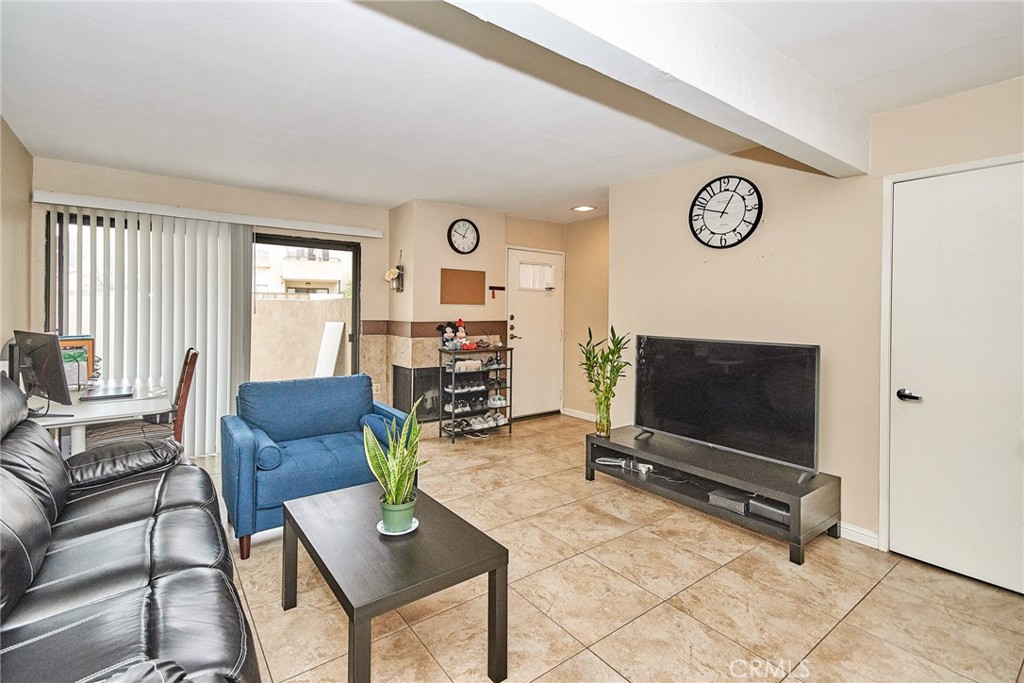 13096 Le Parc 63