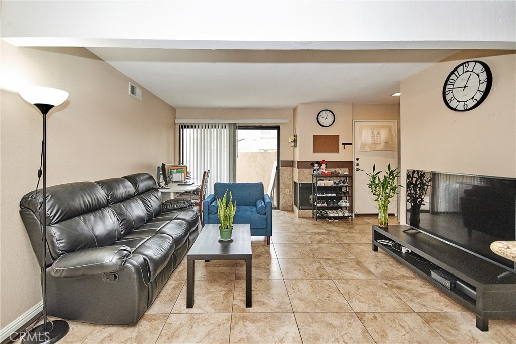 13096 Le Parc 63