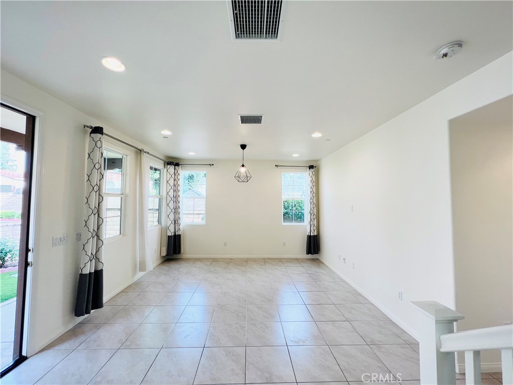 2039 Tracy Lane