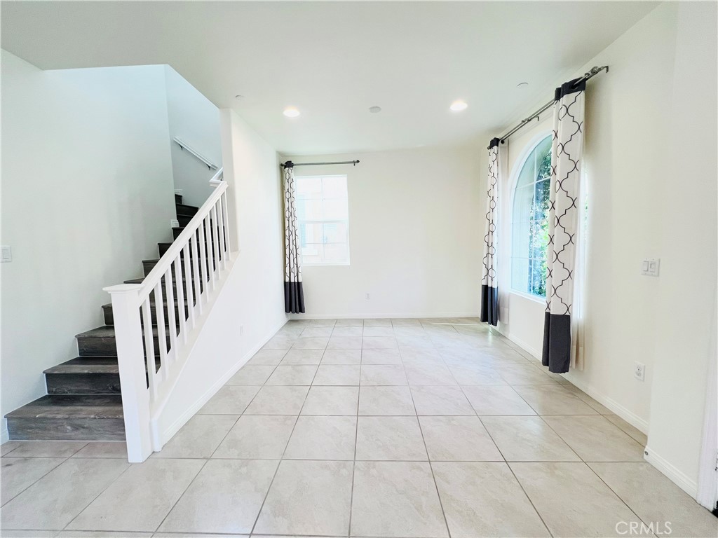 2039 Tracy Lane