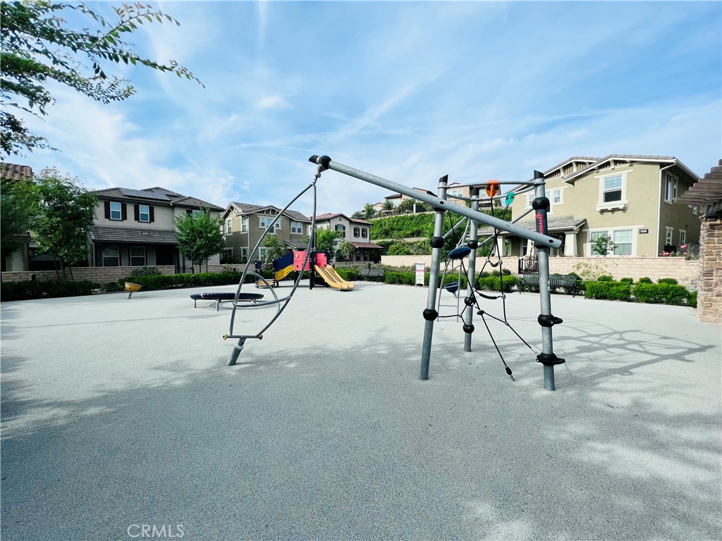 2039 Tracy Lane