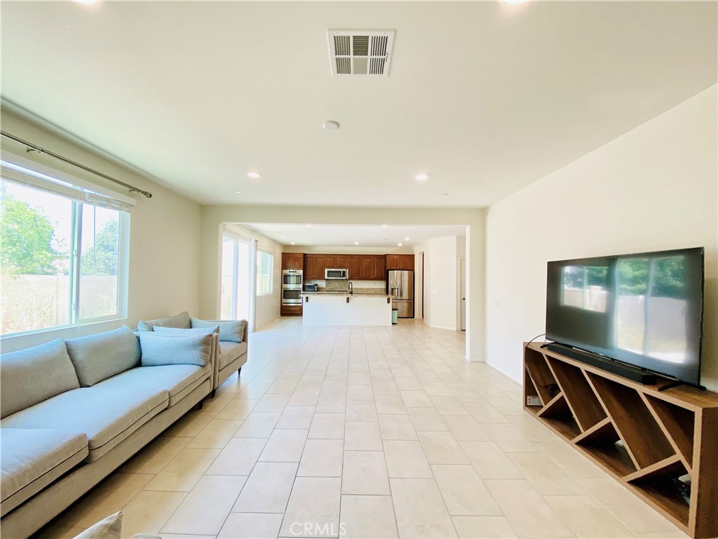 6225 Cumberland Street