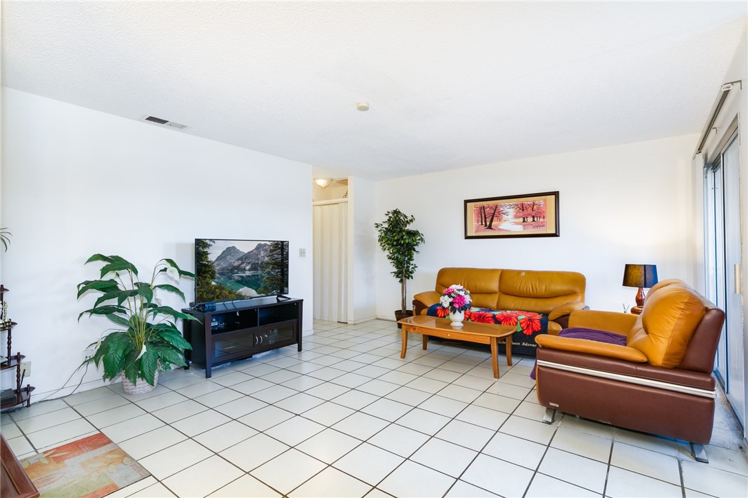 11214 Fineview Street 3
