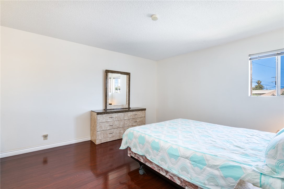 11214 Fineview Street 3