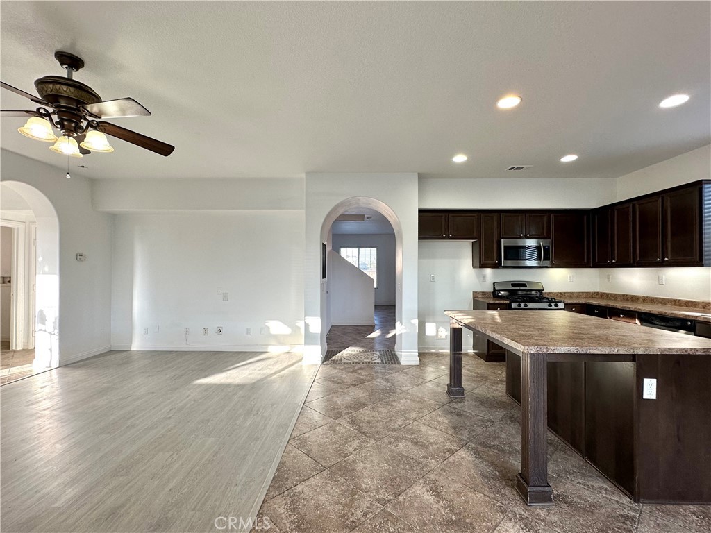 15098 Ridgebriar Lane
