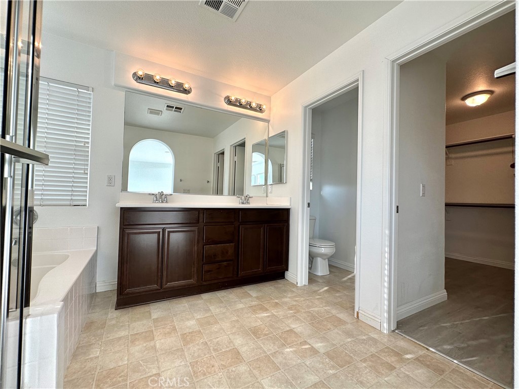 15098 Ridgebriar Lane