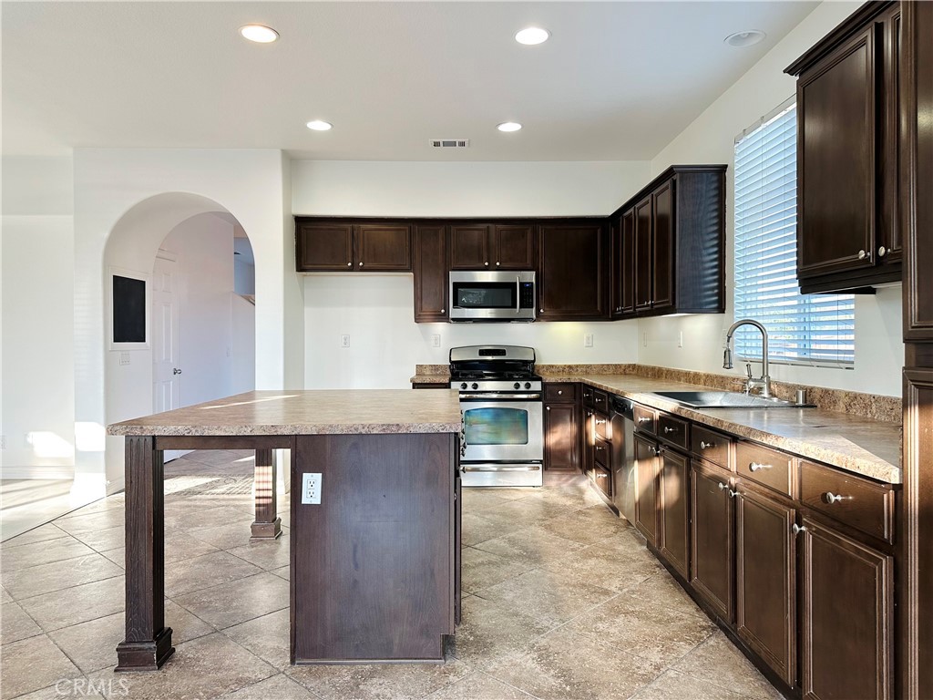 15098 Ridgebriar Lane