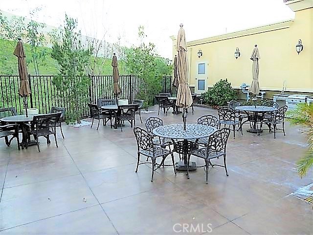 13798 Roswell Avenue C186