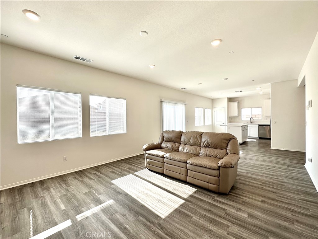15570 San Francisco Lane
