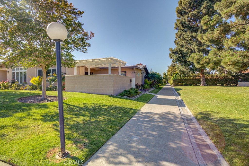 1941 MCKINNEY WAY 15E