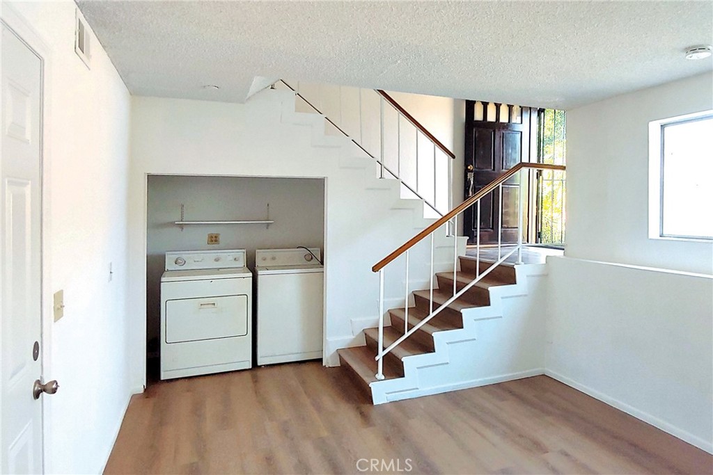 11331 Elliott Avenue 15