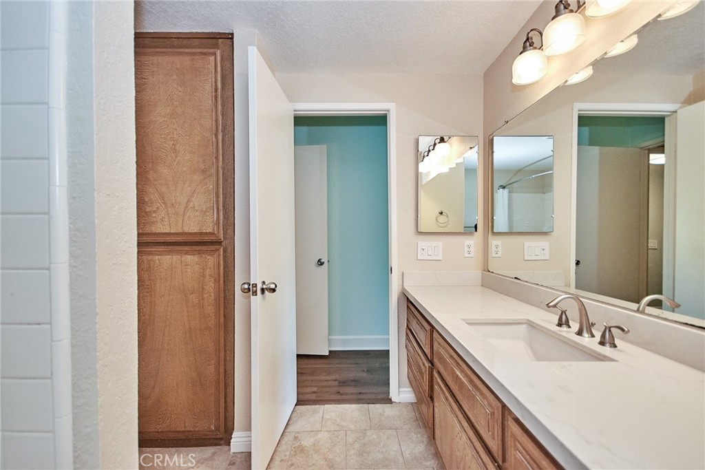 2333 Turquoise Circle