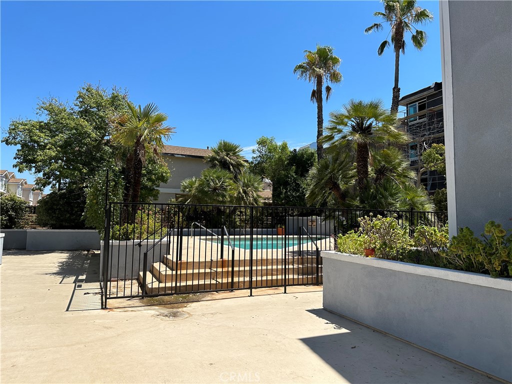 7640 Oso Avenue 309