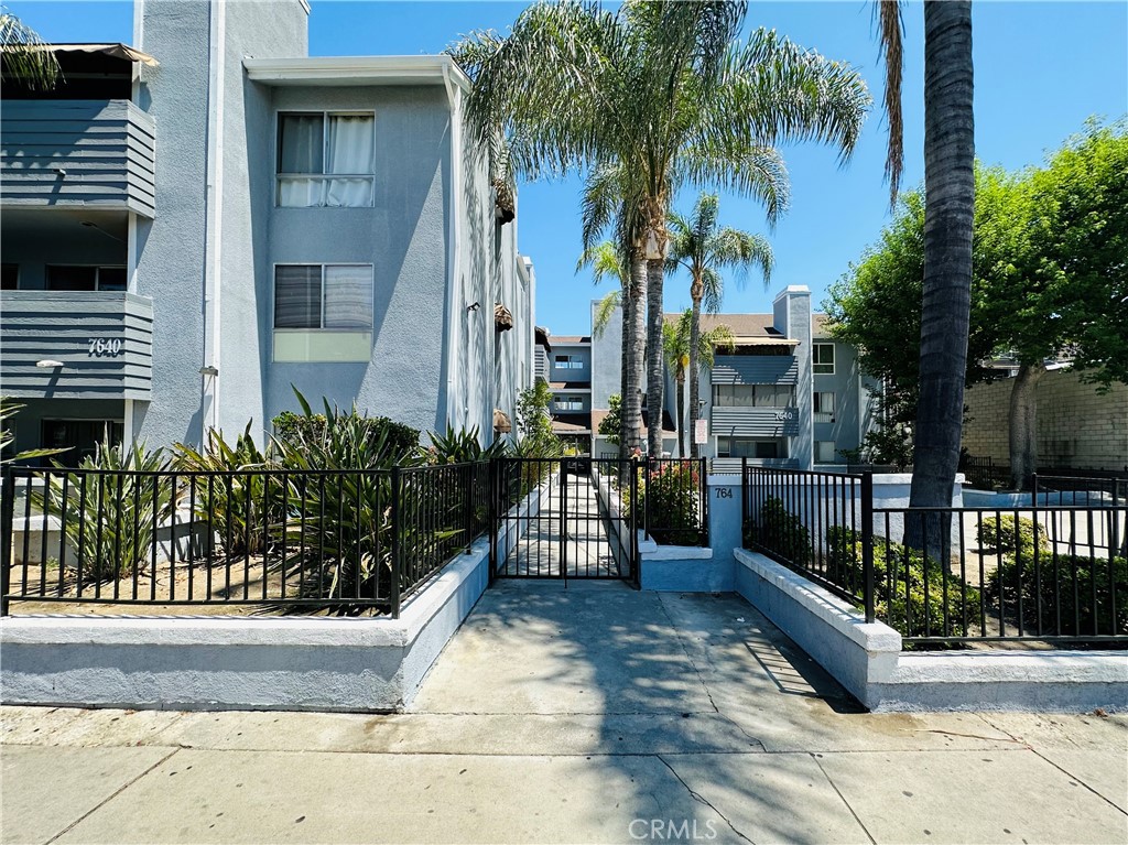 7640 Oso Avenue 309
