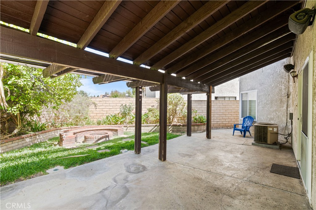 59 Rolling Ridge Drive