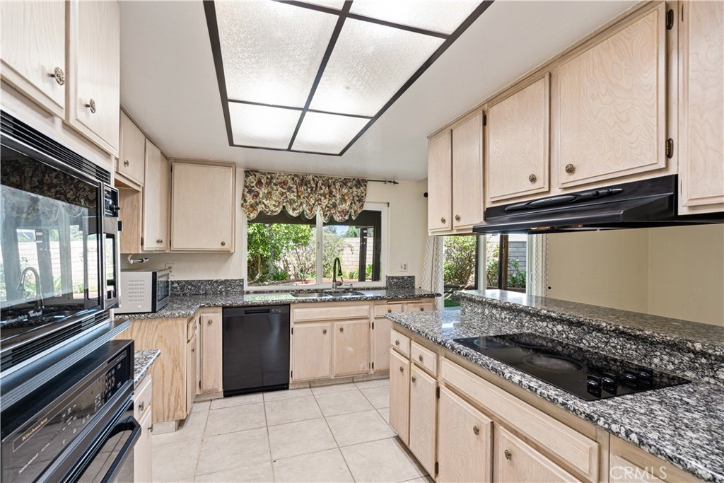 59 Rolling Ridge Drive