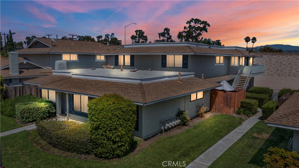 2455 Deodar Street 4