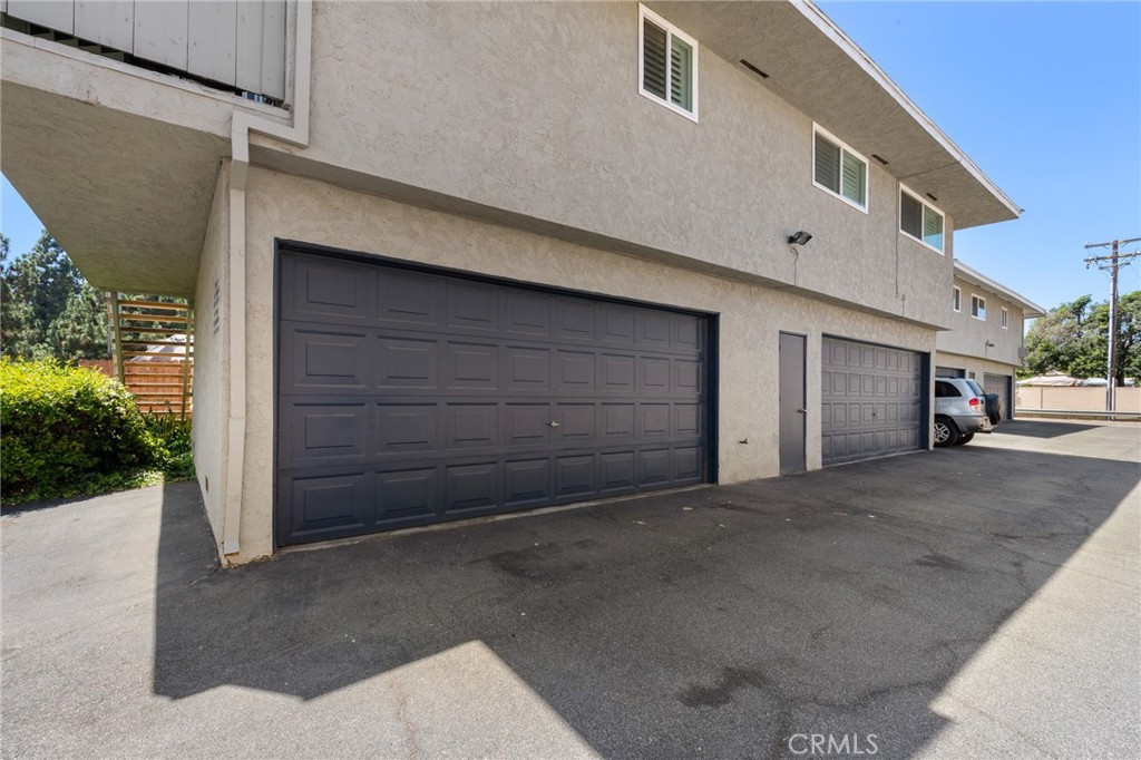 2455 Deodar Street 4