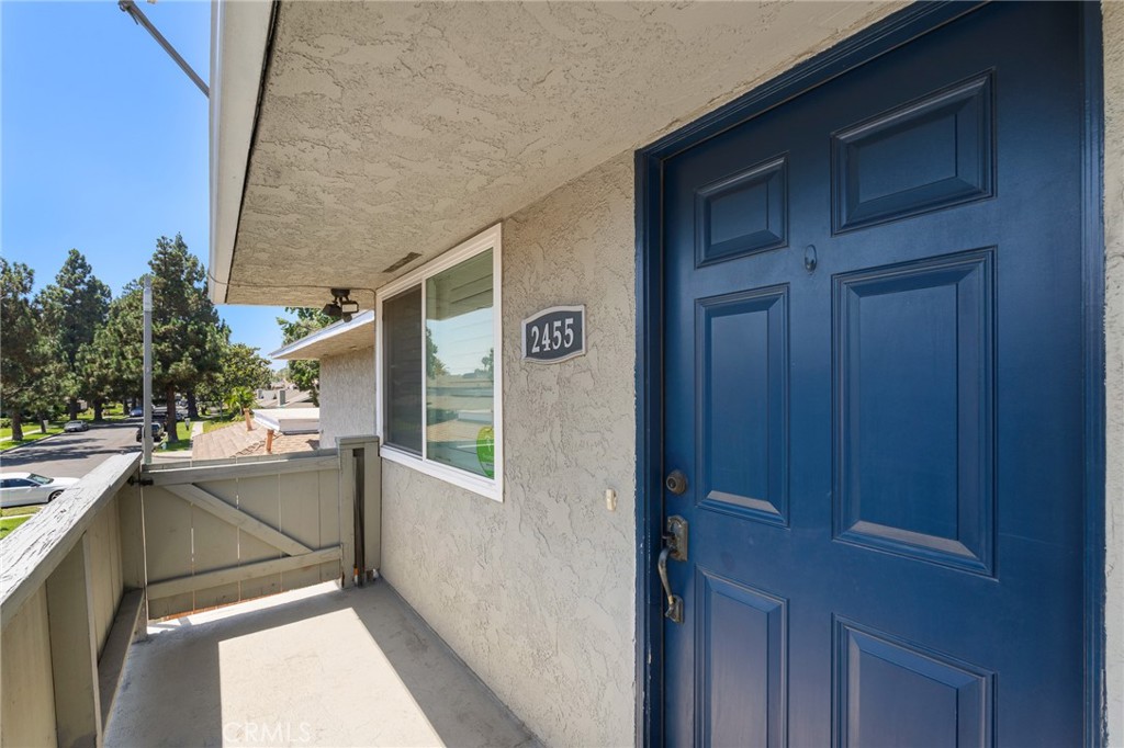 2455 Deodar Street 4