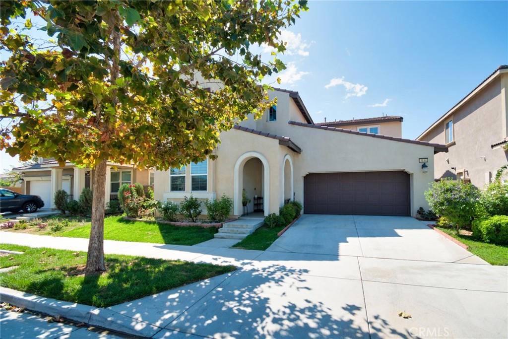 3184 E Yosemite Drive