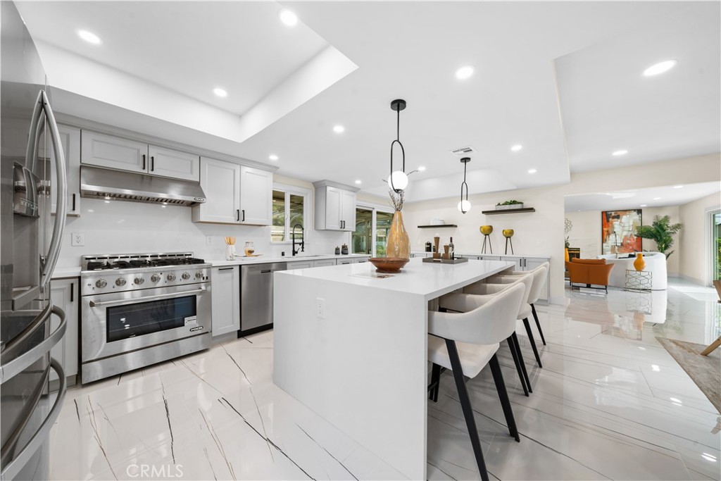 1549 Harmony Lane