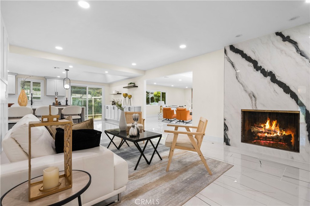 1549 Harmony Lane