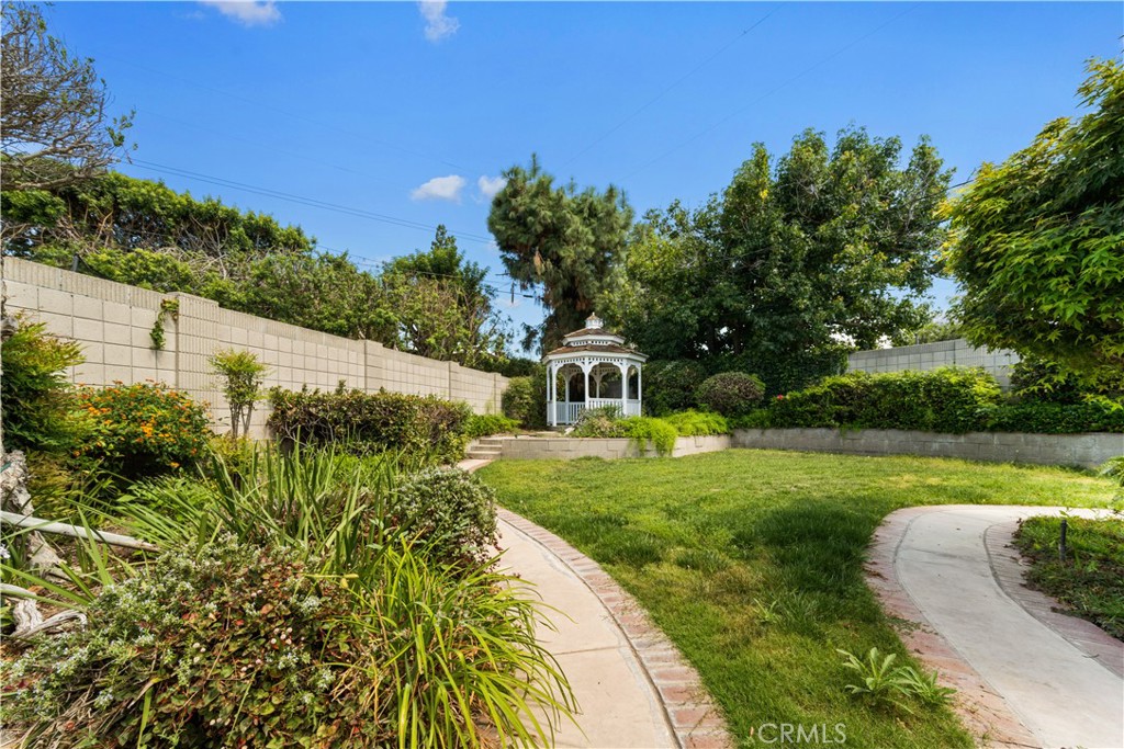 1549 Harmony Lane