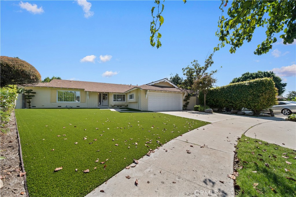 1549 Harmony Lane