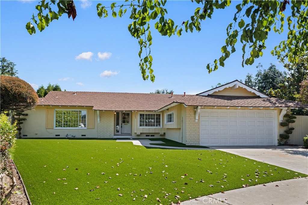 1549 Harmony Lane