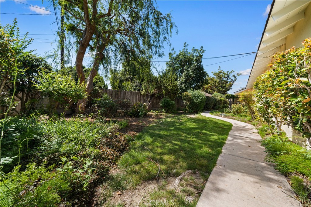 1549 Harmony Lane