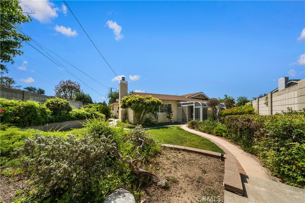 1549 Harmony Lane