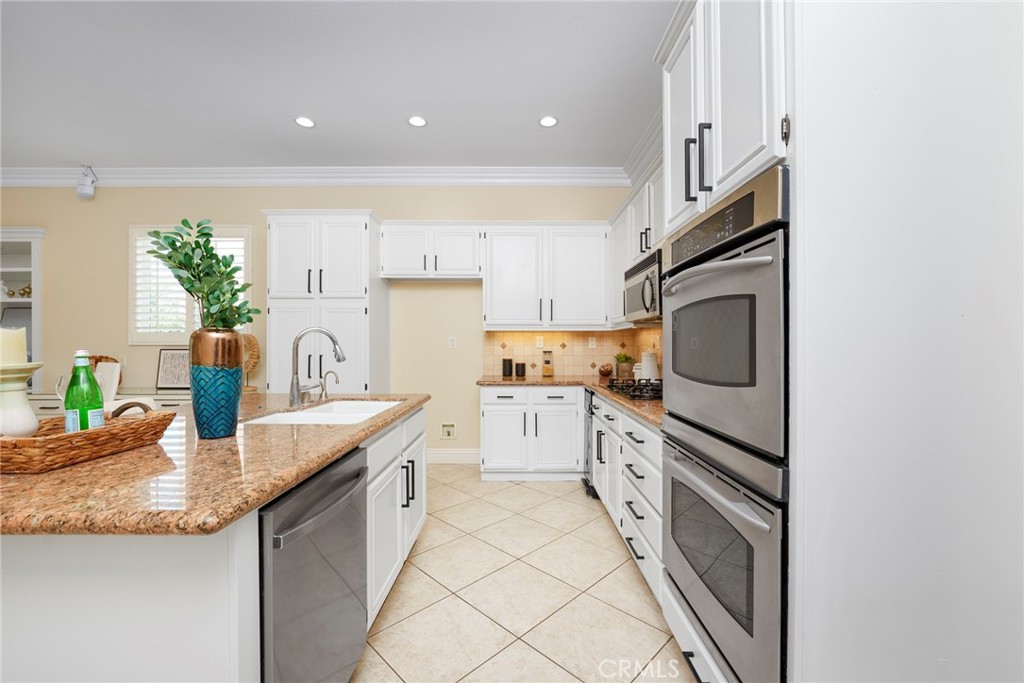 12166 Wembley Court