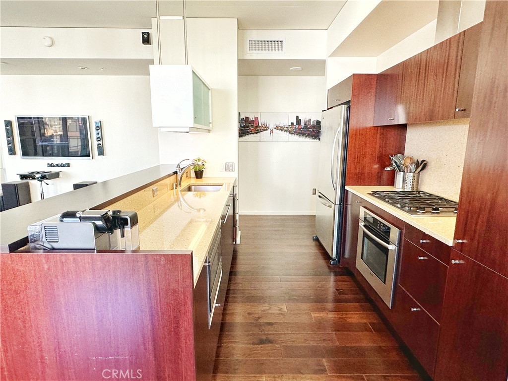 1155 S Grand Avenue 1017