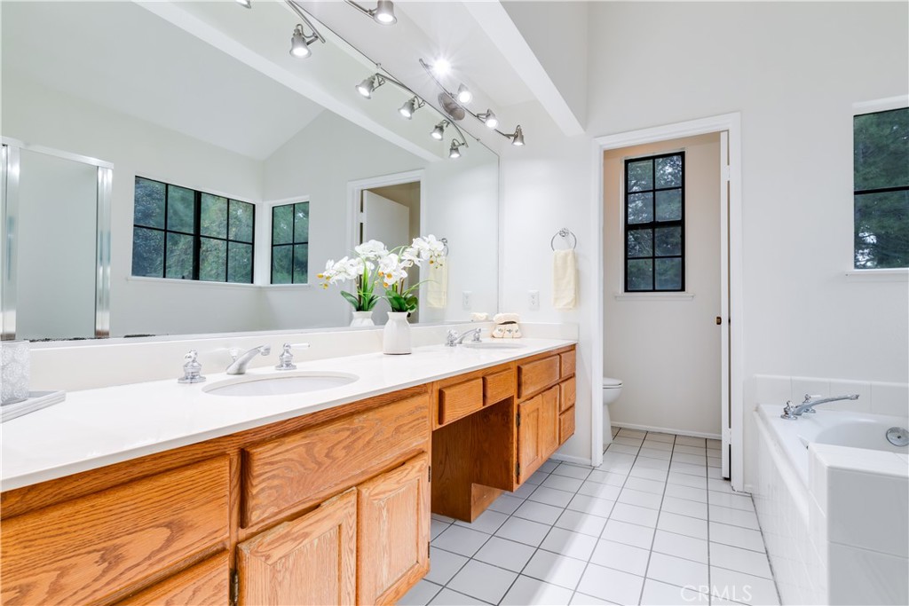 22915 Colombard Lane 4