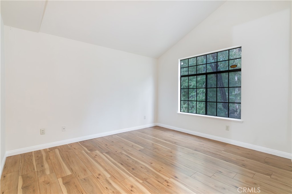 22915 Colombard Lane 4